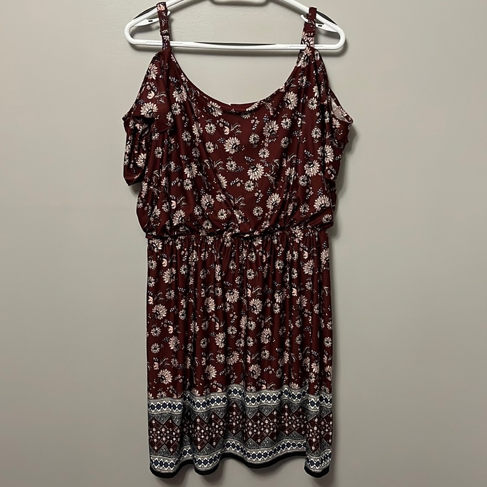 Maurices Cold Shoulder Long Tank Top Size 1